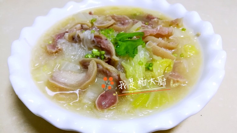 羊头白菜粉丝汤,肉嫩极了,非常易于消化