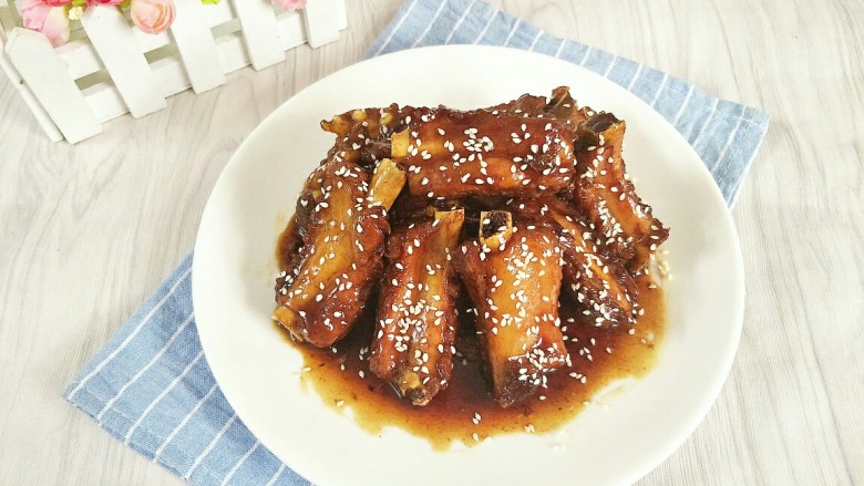 黑酱油+家常糖醋排骨,成品图