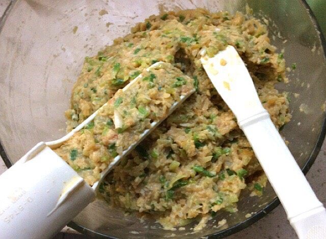 萝卜丸子,炸丸子工具,把馅装满