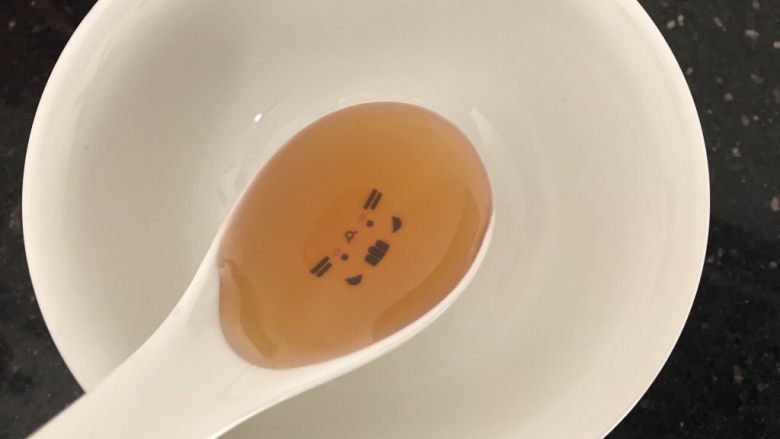 黑酱油~黑椒蜜汁鸡翅根,3勺<a style='color:red;display:inline-block;' href='/shicai/ 865'>蜂蜜</a>