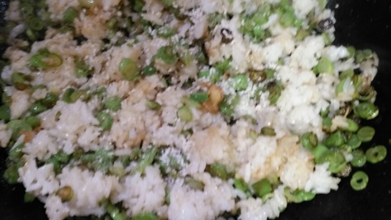 大学宿舍能吃到最美的美食豆角炒饭