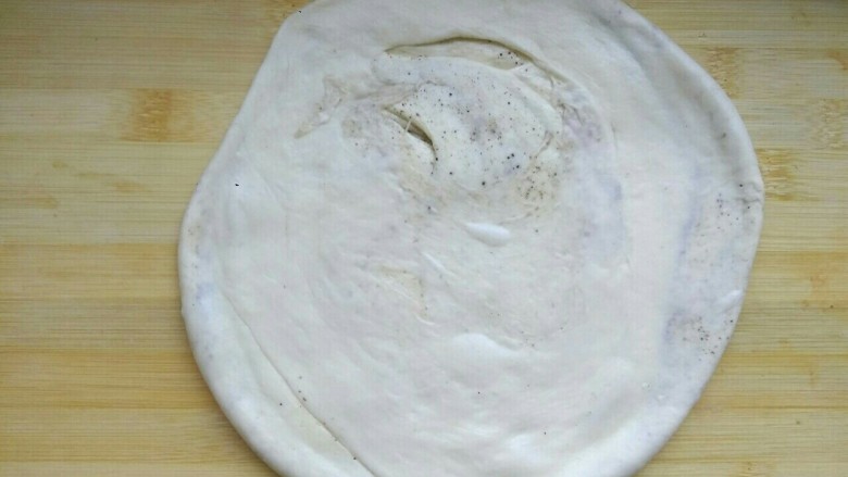 酱香饼,擀成饼,越薄越好