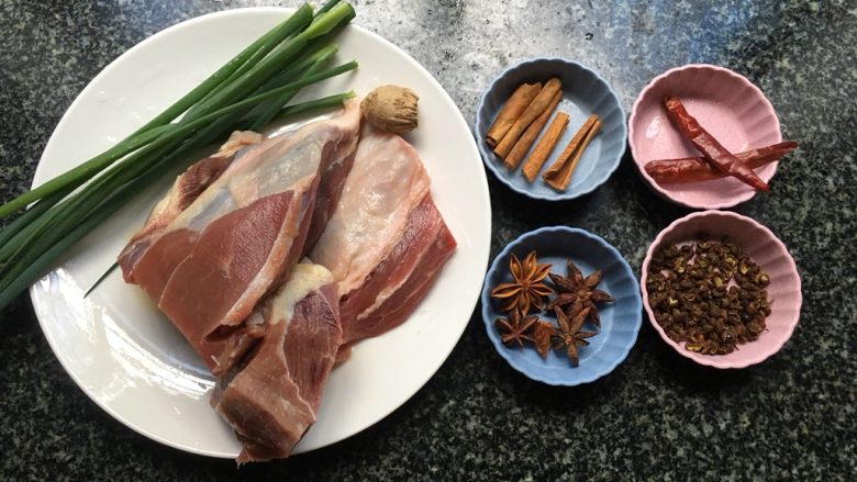 懒人版高压锅卤牛肉,准备食材