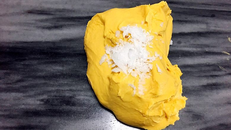 南瓜麻薯紫芋包,加入黄油(我习惯用椰子油)