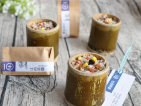 腊肠杂粮竹筒饭