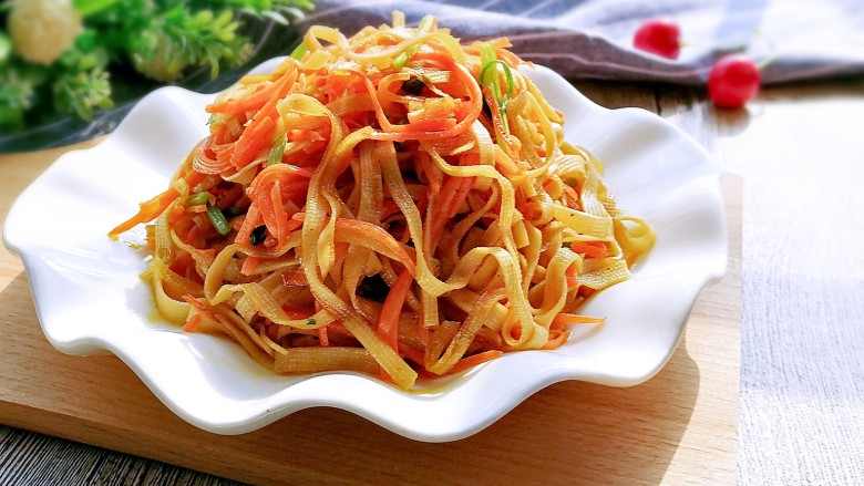 胡萝卜丝炒豆腐皮,成品图!