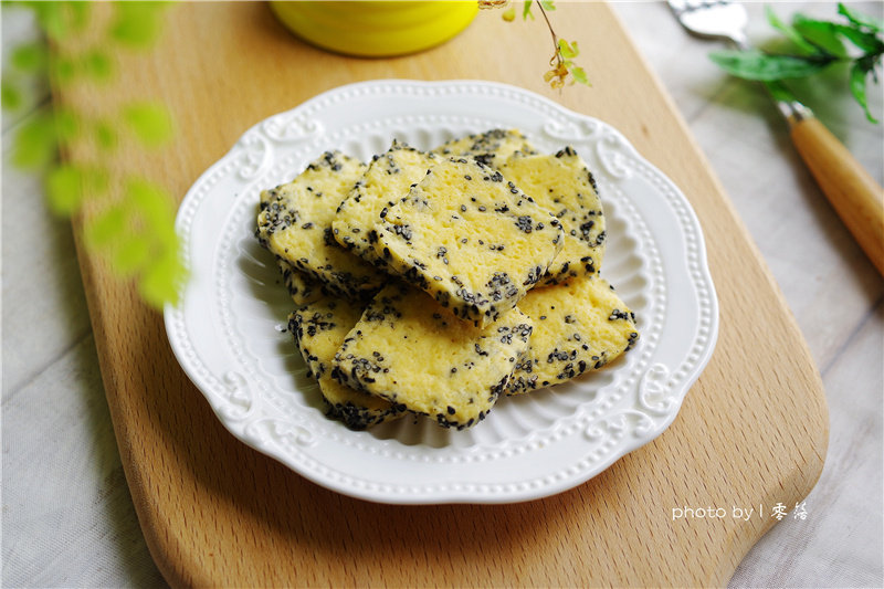 黑芝麻咸香饼干