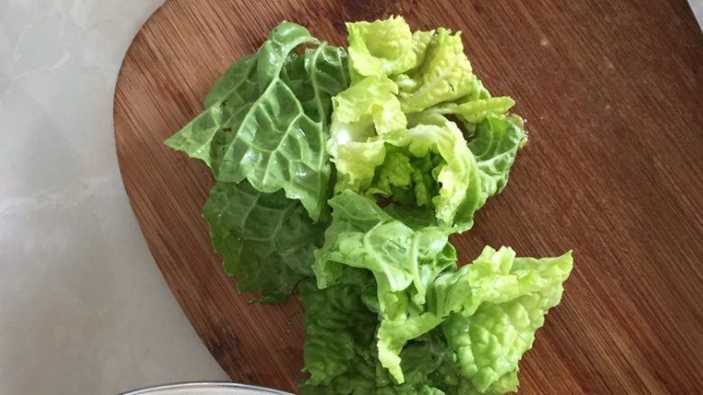 虾肉蔬菜鸡蛋卷(宝宝最爱),准备菜心(新鲜现摘)
