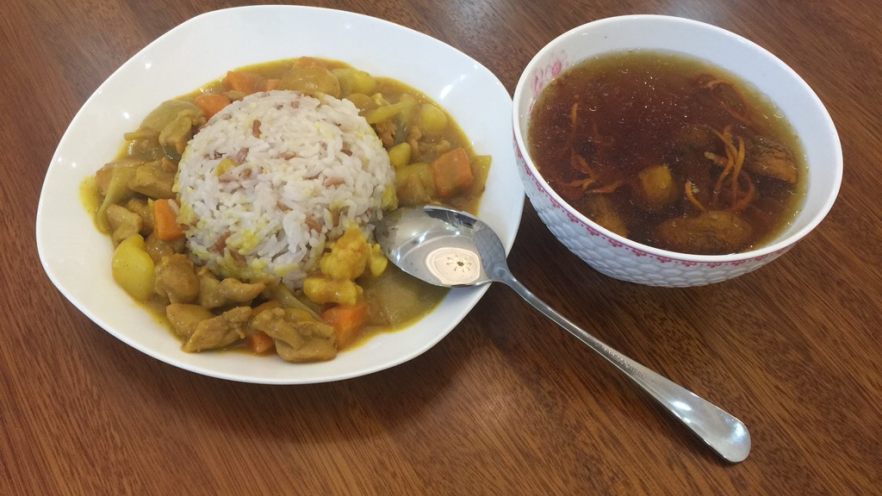咖喱鸡肉饭