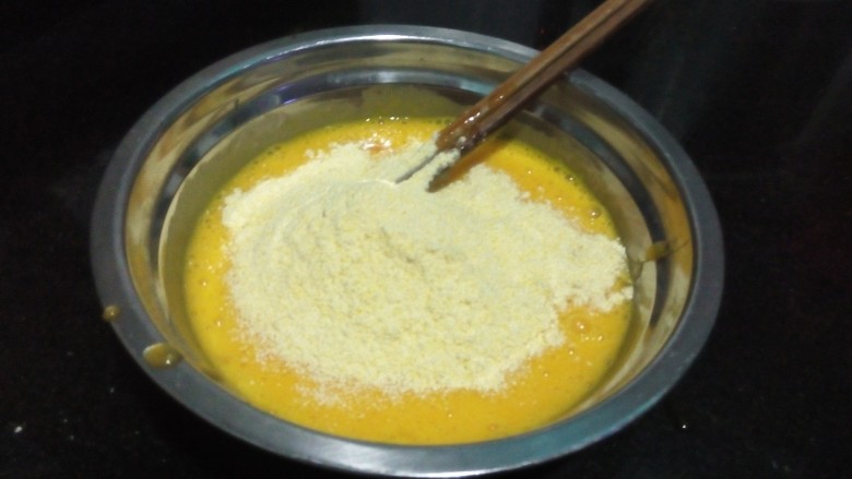 酥香柿子泥,加玉米面,1克盐