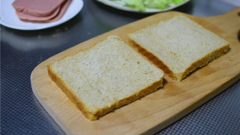 火腿三明治,准备食材