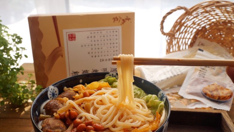 豪华版螺狮粉,开吃吧