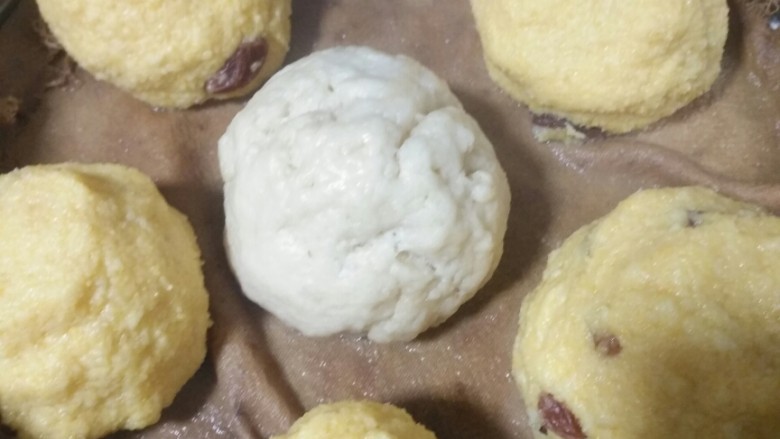 豆奶馒头玉米面葡萄干窝头