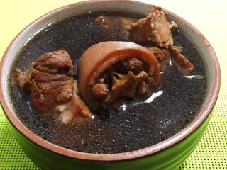 猪尾骨四物汤
