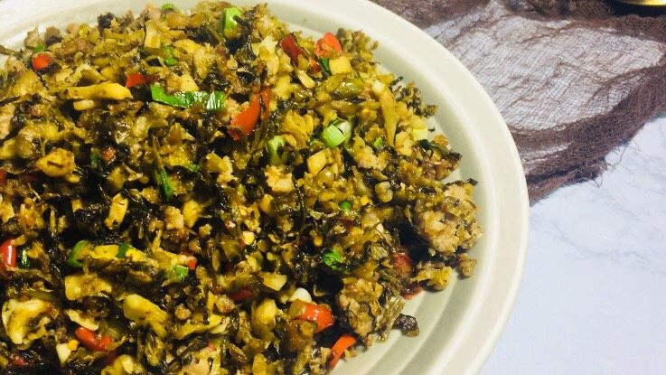 #懒人料理#农家腌菜辣肉沫,出炉后的!还热气腾腾呢!赶紧拍照吃饭!