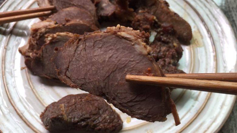 卤牛肉