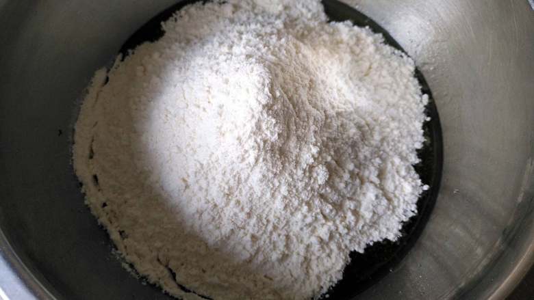 广式五仁月饼蜂蜜版(不用转化糖浆),加入中筋粉