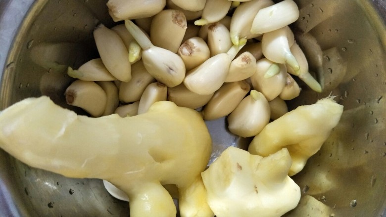 辣白菜,姜去皮