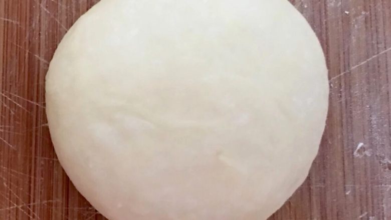 甜甜圈 非油炸,再加入黄油揉匀,醒发一个半小时