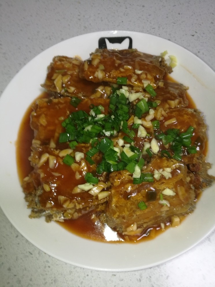 糖醋菜十#糖醋带鱼#:(创建于17/11~2017),再散上葱花🌸,即成。