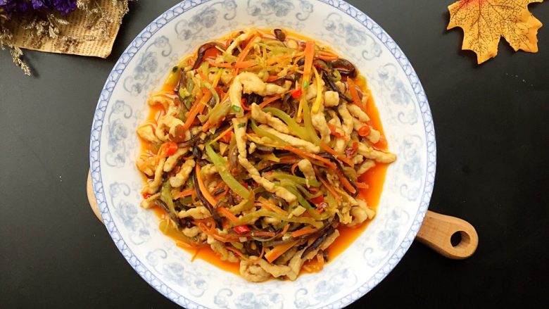 糖醋菜+家常鱼香肉丝,装盘!