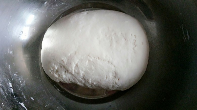 彩色面条,揉成面团,醒半个小时左右