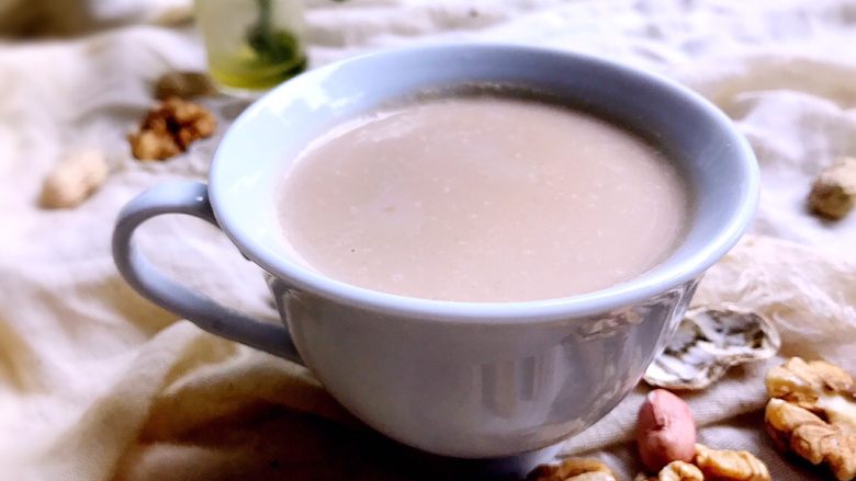 见证一杯热饮的治愈力，能温暖整个寒冬,装杯。