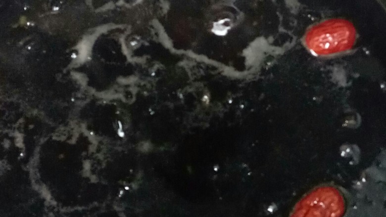 黑米粥,大火煮开