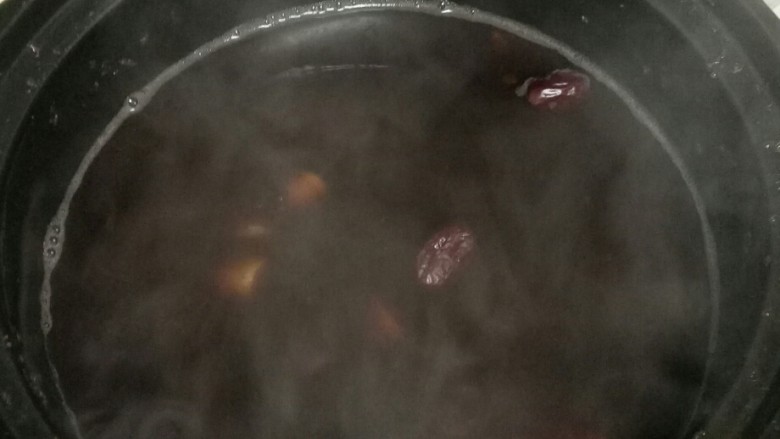 黑米粥,转小火煮1小时。