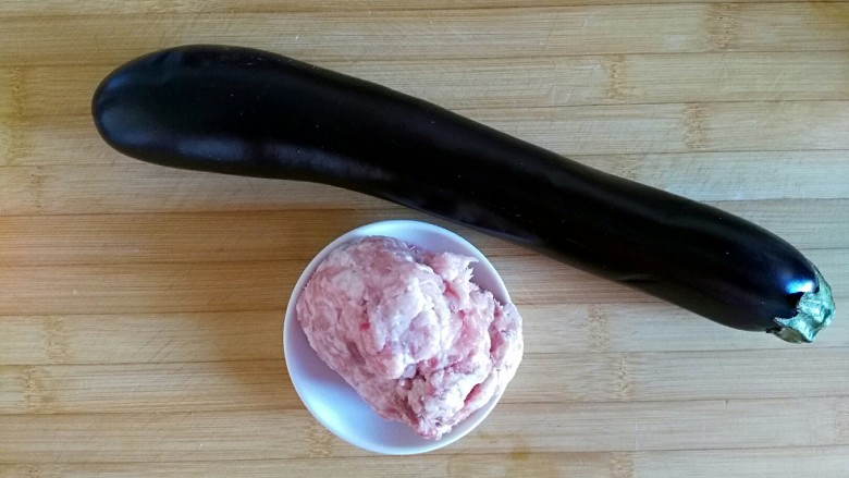 糖醋菜+糖醋茄盒,准备食材
简简单单,有木有?