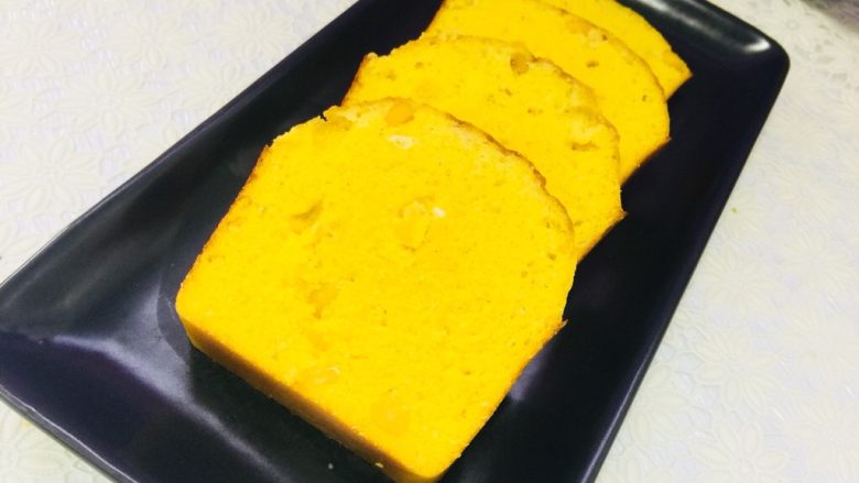 玉米🌽面包🍞,开动吧 😄😋