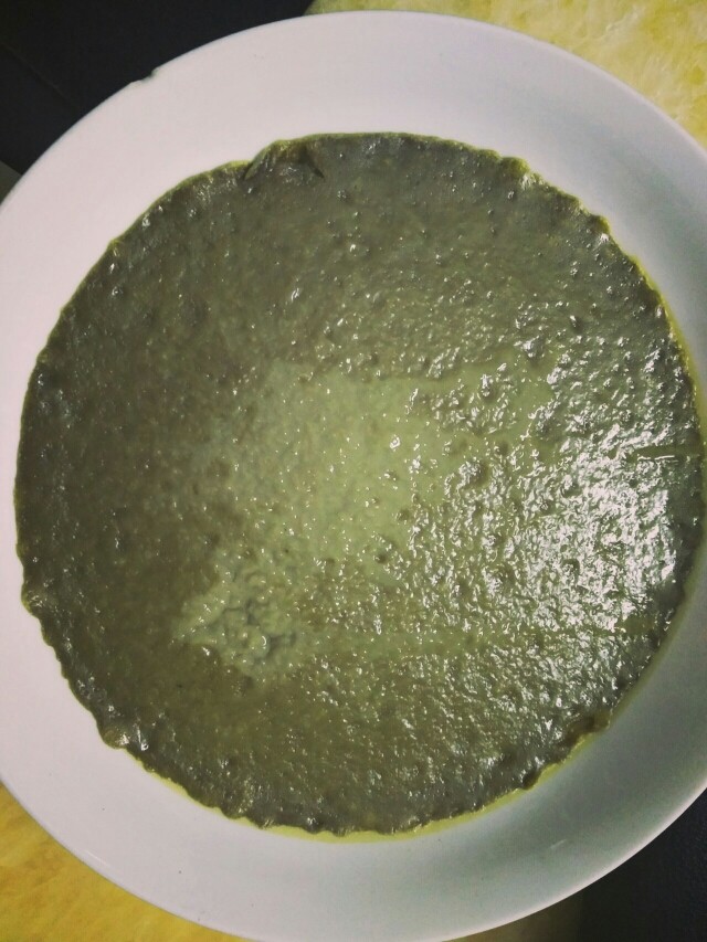 ♡抹茶糯米糍♡,蒸好的样子,虽然有点丑,但是好吃就行啊😁对不对?!