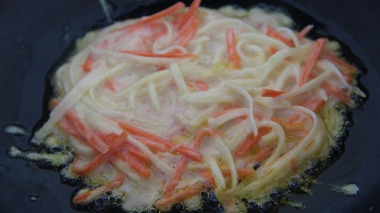 土豆丝胡萝卜饼,摊饼,小火摊