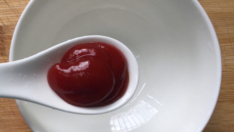 糖醋菜+糖醋脆皮豆腐,然后来调糖醋汁:取一小碗,放一大勺<a style='color:red;display:inline-block;' href='/shicai/ 699'>番茄酱</a>