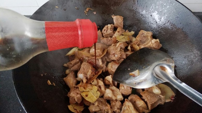 ≈羊肉火锅≈,加入生抽,老抽