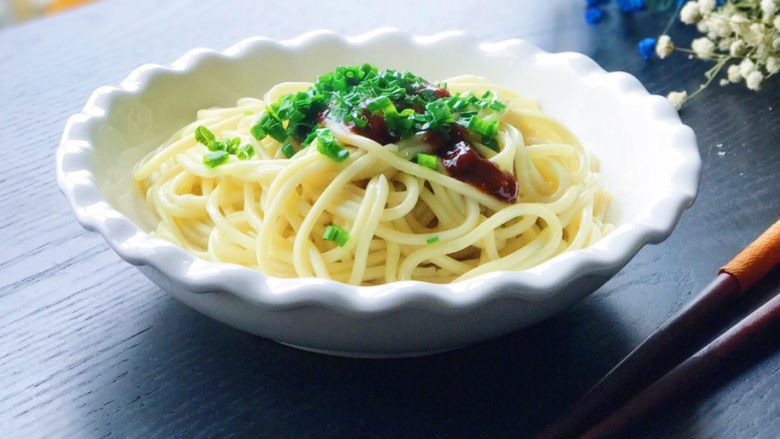 葱酱爆面,再来一张成品图,哇哦……太香了