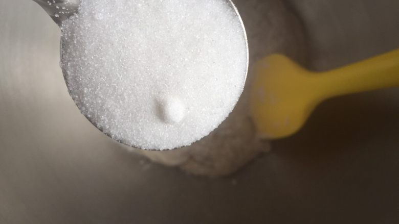 提子软欧包(中种法),加细砂糖20克