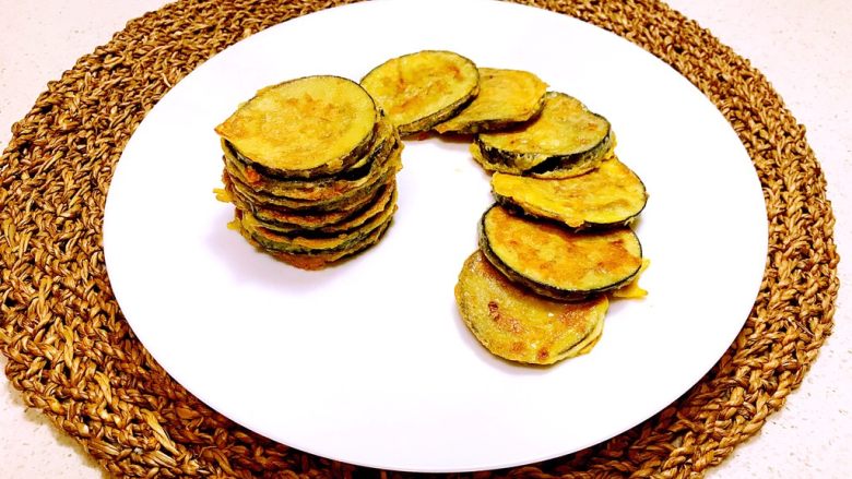 香煎茄片,外酥内软,口感清香~
