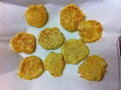 豆腐洋葱鲜虾饼