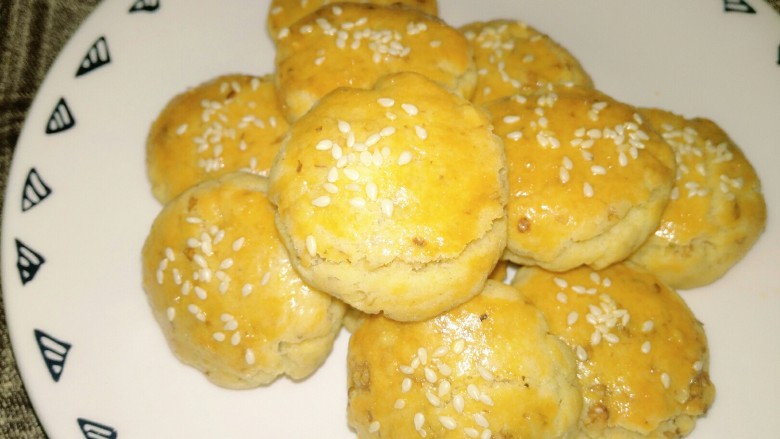 核桃酥,一口下去满满的核桃香
