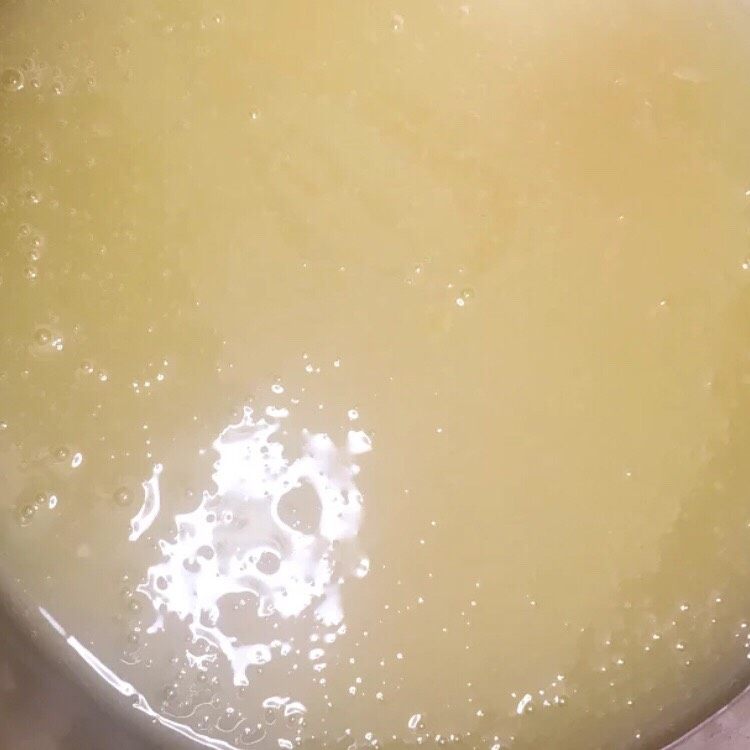清香慕斯梦幻镜面🌞,液体呈现出光滑丝绸状