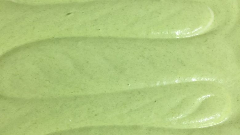 菠菜瑞士卷,90度转烤盘再来一次同样不要断,