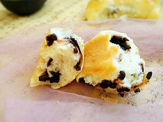 #最爱面包#黑米馅牛角包