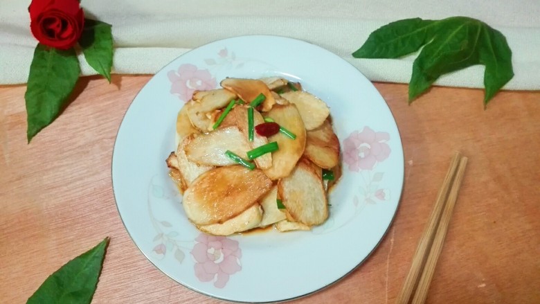 本是清白~青蒜炒茭白,卖相不错!