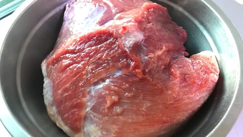 东北樱桃肉,猪后臀肉,也可以用里脊肉