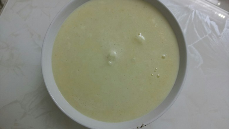 银耳小米糊
