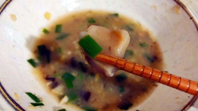 家常葱油极鲜香菇,实在是太好吃了,一上桌立马就光盘了