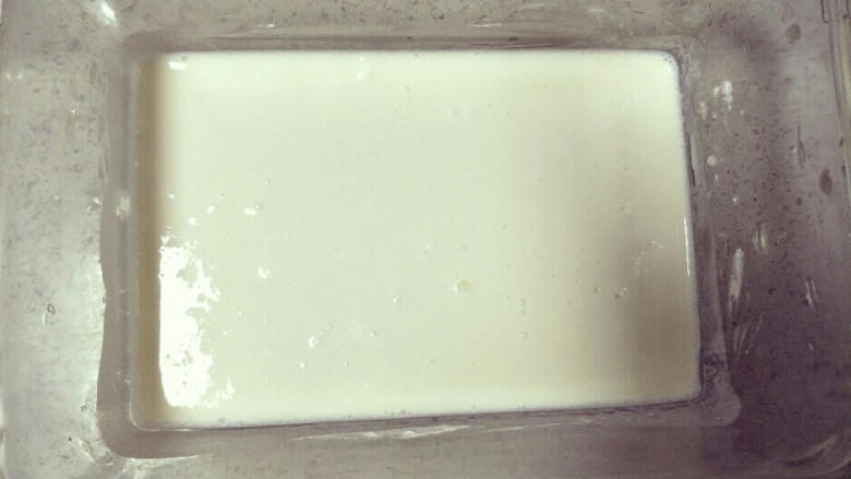 抹茶麻薯小包,把麻薯材料混合,上锅蒸15分钟