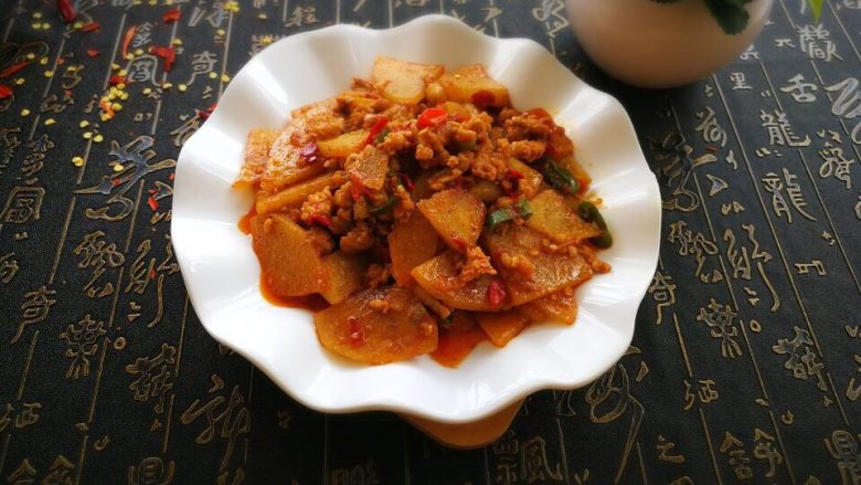 #圆土豆#麻辣土豆片,出锅,还是土豆,今天吃的就是土豆,好久不吃土豆,吃起来,很好吃的。