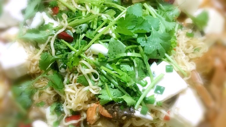 家庭版蟹煲,加汤上菜